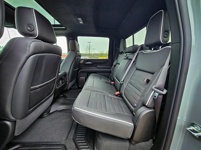 2025 GMC Sierra 2500HD AT4X