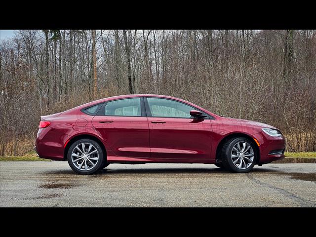 2016 Chrysler 200 S