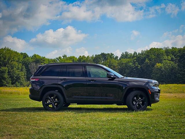 2025 Jeep Grand Cherokee Altitude X