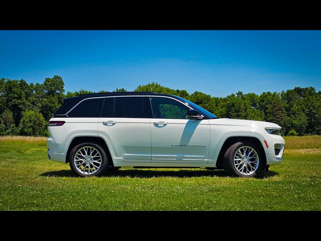 2024 Jeep Grand Cherokee Summit