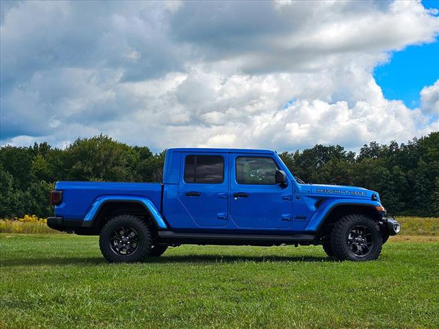 2025 Jeep Gladiator High Tide
