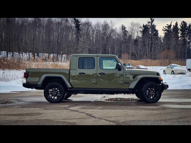 2025 Jeep Gladiator NightHawk