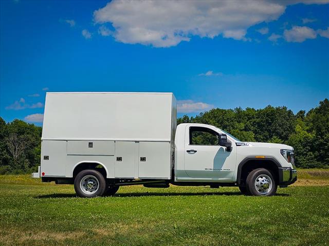 2025 GMC Sierra 3500HD CC Pro