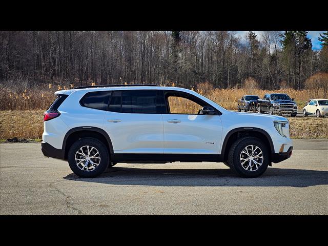 2025 GMC Acadia AT4
