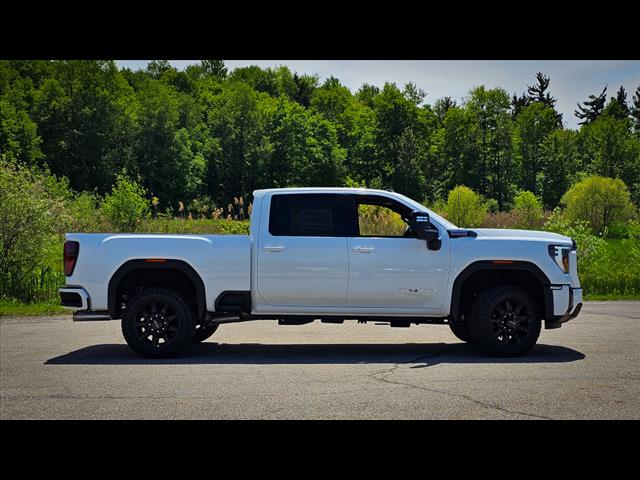 2025 GMC Sierra 2500HD AT4