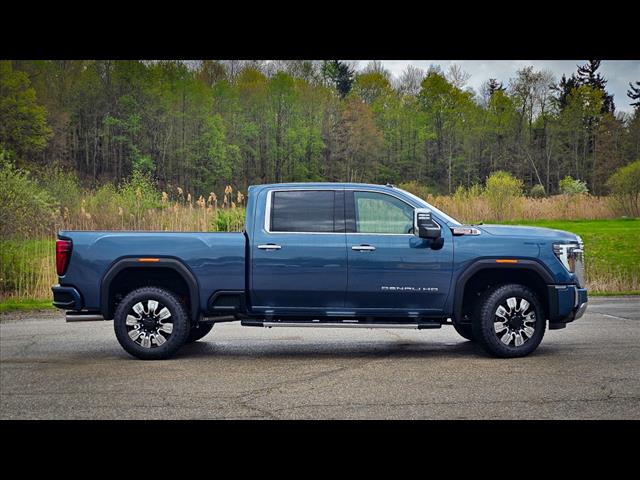 2025 GMC Sierra 2500HD Denali