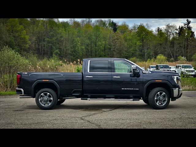 2025 GMC Sierra 3500HD SLT