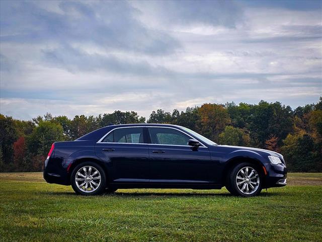 2016 Chrysler 300 LTD