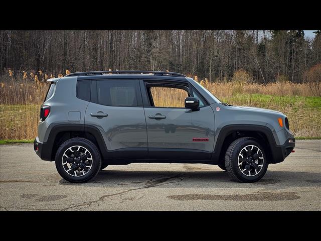 2023 Jeep Renegade Trailhawk