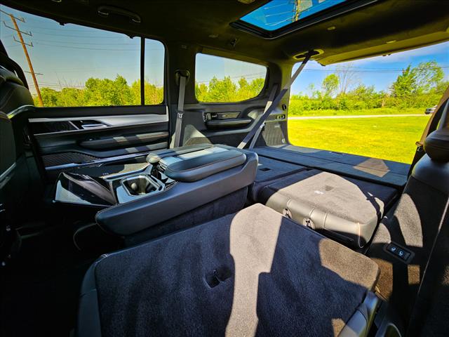 2022 Jeep Grand Wagoneer Series III