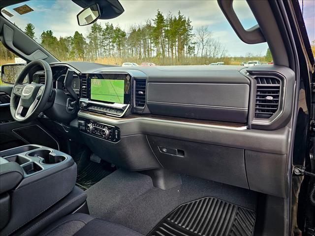 2025 GMC Sierra 1500 Elevation Standard