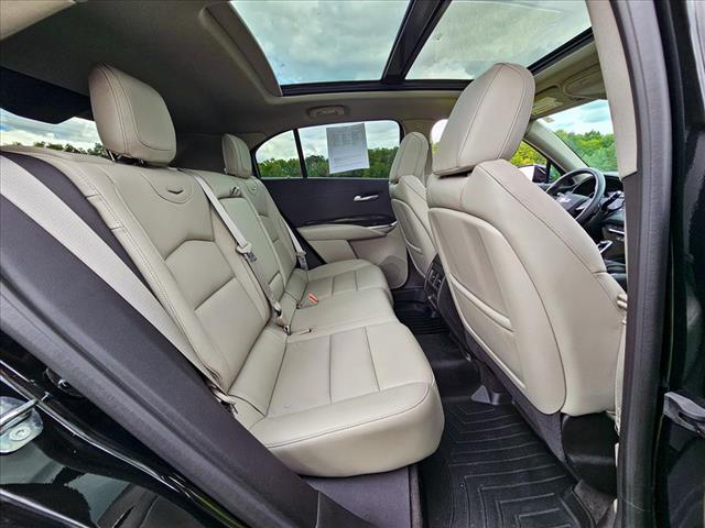 2022 Cadillac XT4 Premium Luxury