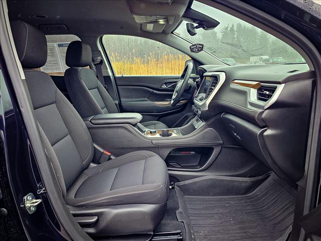 2022 GMC Acadia SLE