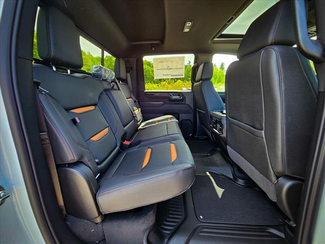 2025 GMC Sierra 2500HD AT4