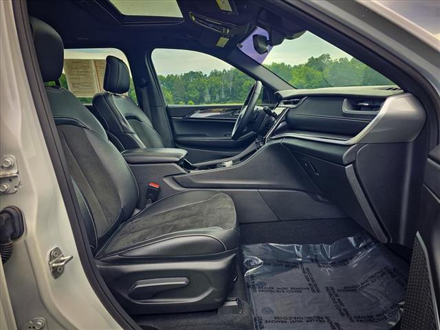 2022 Jeep Grand Cherokee Altitude