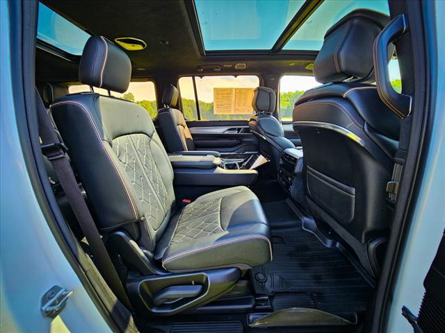 2022 Jeep Grand Wagoneer Series III