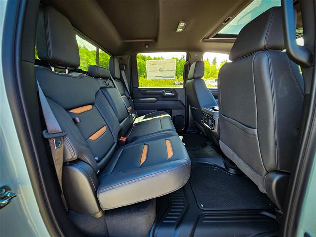 2025 GMC Sierra 2500HD AT4