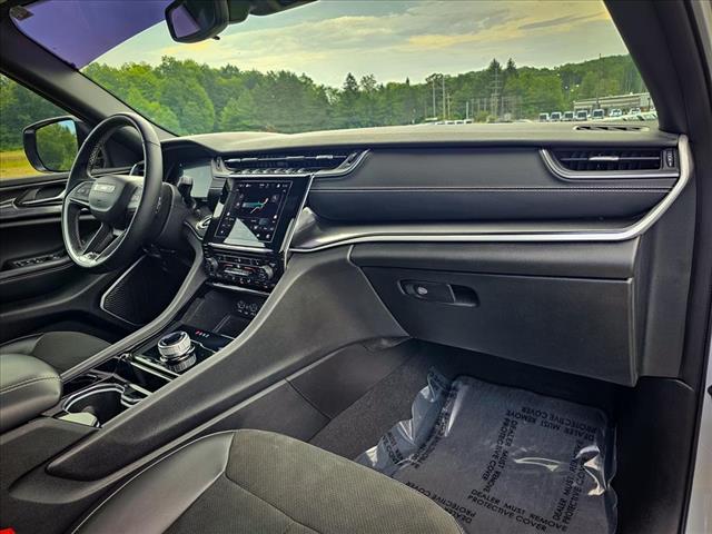 2022 Jeep Grand Cherokee Altitude
