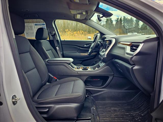 2022 GMC Acadia SLE
