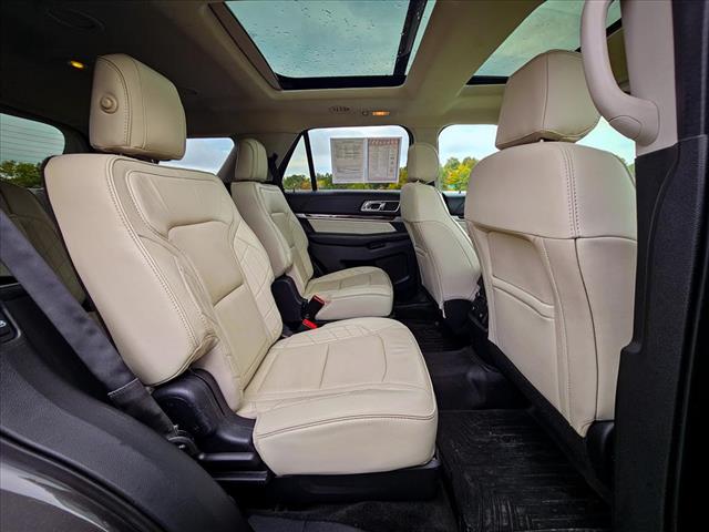 2017 Ford Explorer Platinum