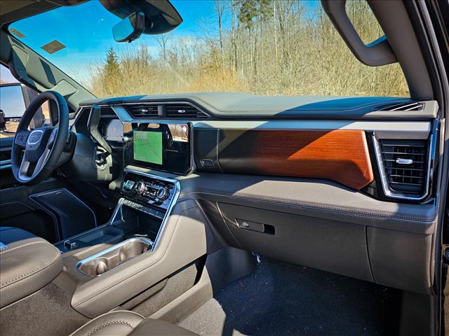 2025 GMC Sierra 2500HD Denali