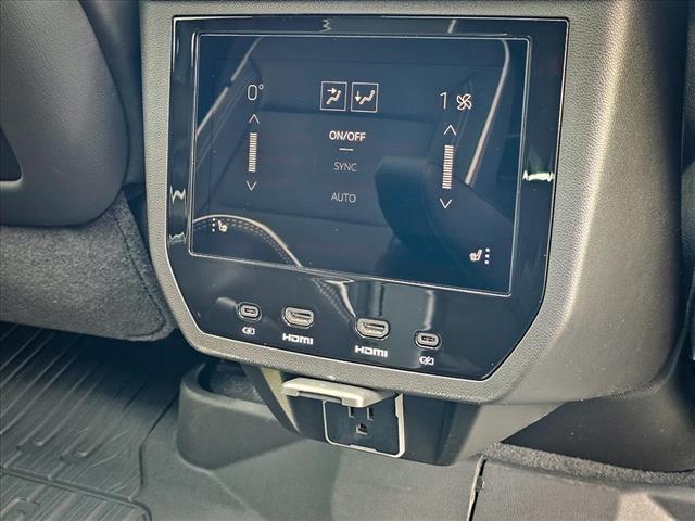 2025 GMC Yukon XL AT4 Ultimate