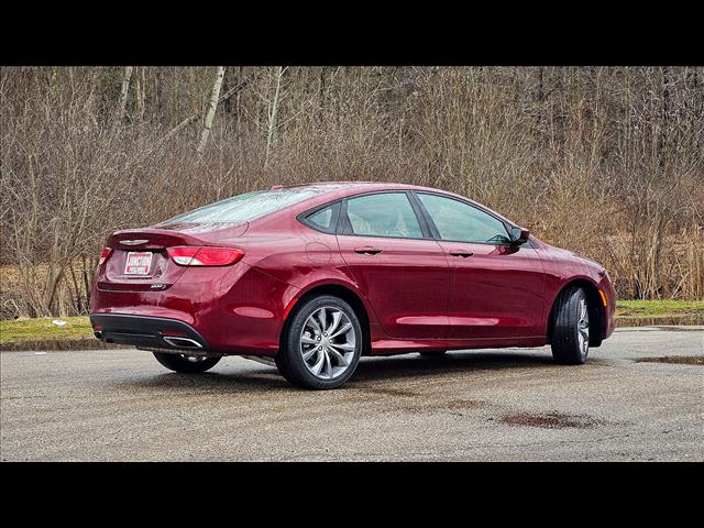 2016 Chrysler 200 S