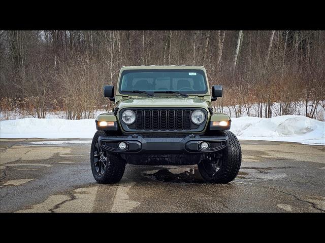 2025 Jeep Gladiator NightHawk