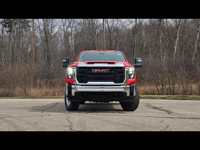 2025 GMC Sierra 2500HD Pro