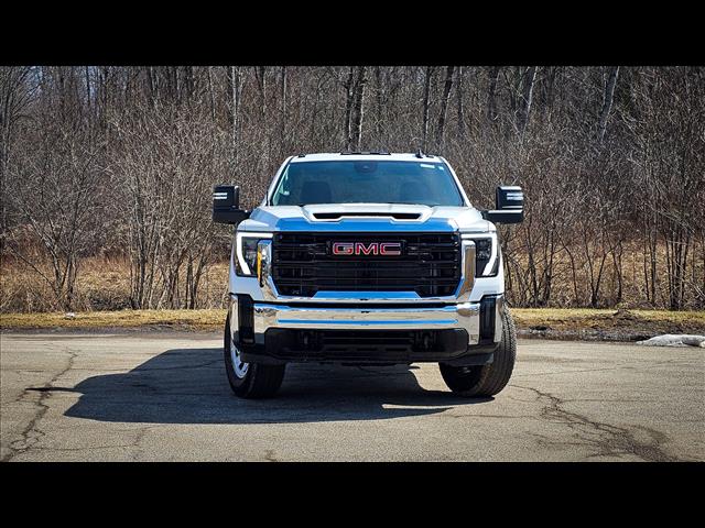 2025 GMC Sierra 2500HD Pro