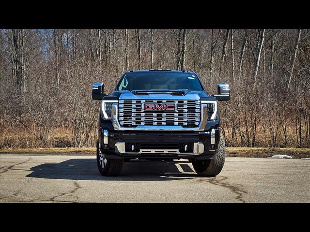 2025 GMC Sierra 2500HD Denali