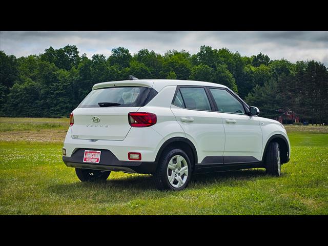 2020 Hyundai VENUE SE
