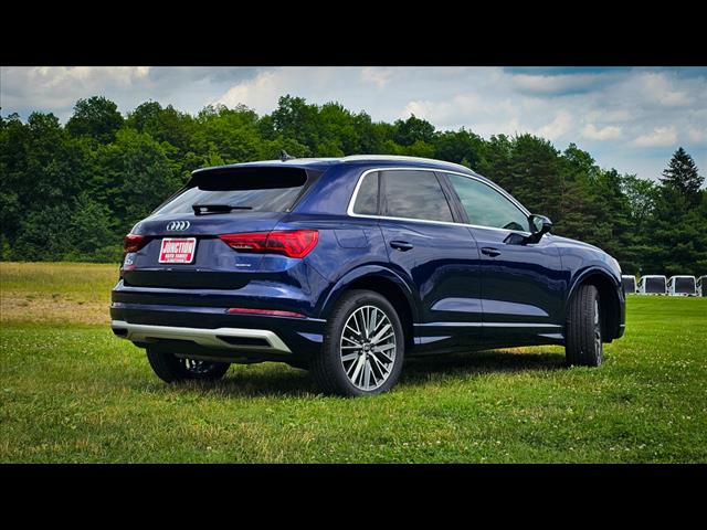 2022 Audi Q3 quattro Premium 40 TFSI