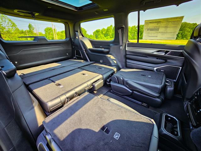 2025 Jeep Wagoneer Carbide