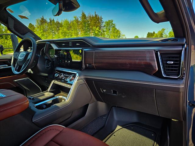 2025 GMC Sierra 3500HD Denali Ultimate