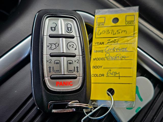 2021 Chrysler Pacifica Touring L