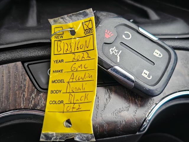 2022 GMC Acadia Denali