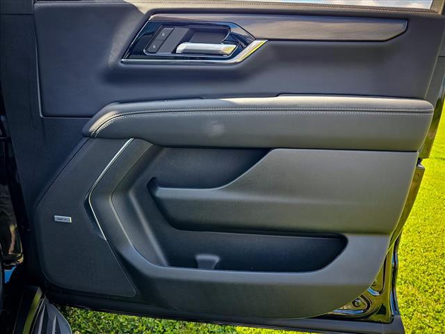 2025 GMC Yukon Elevation