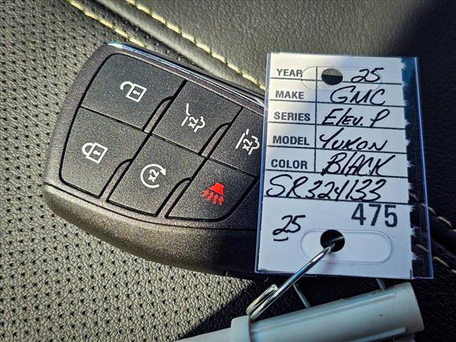 2025 GMC Yukon Elevation