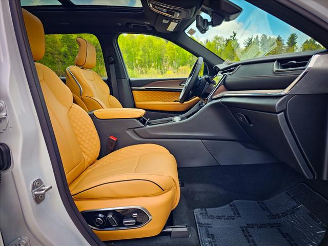 2025 Jeep Grand Cherokee L Summit