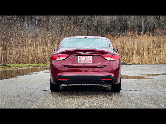 2016 Chrysler 200 S