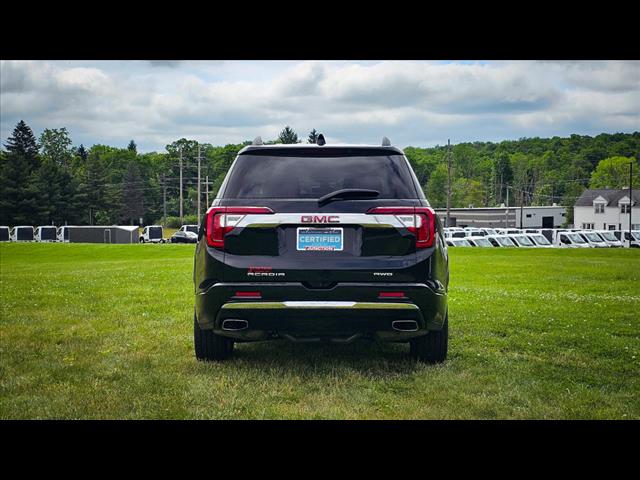 2022 GMC Acadia Denali