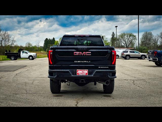 2025 GMC Sierra 2500HD Denali