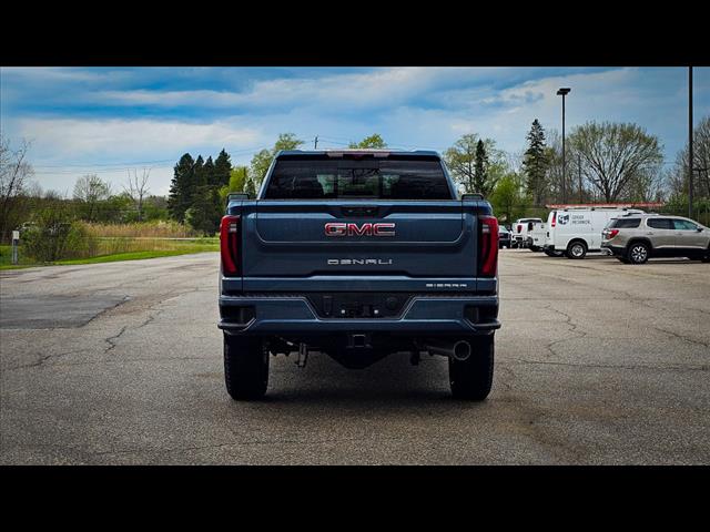 2025 GMC Sierra 2500HD Denali