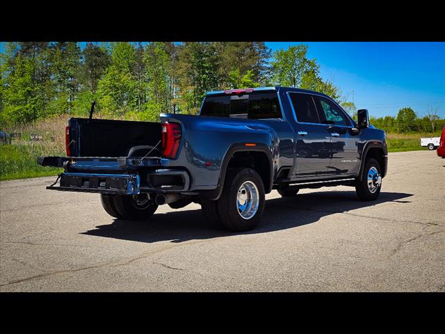 2025 GMC Sierra 3500HD Denali Ultimate