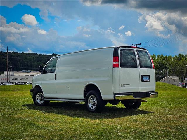 2023 Chevrolet Express 2500