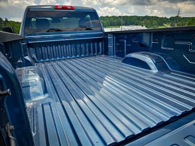 2025 GMC Sierra 2500HD Pro