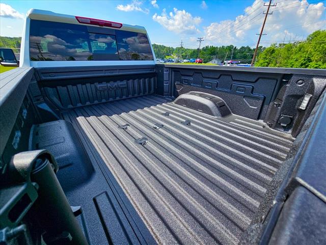 2025 GMC Sierra 2500HD SLT