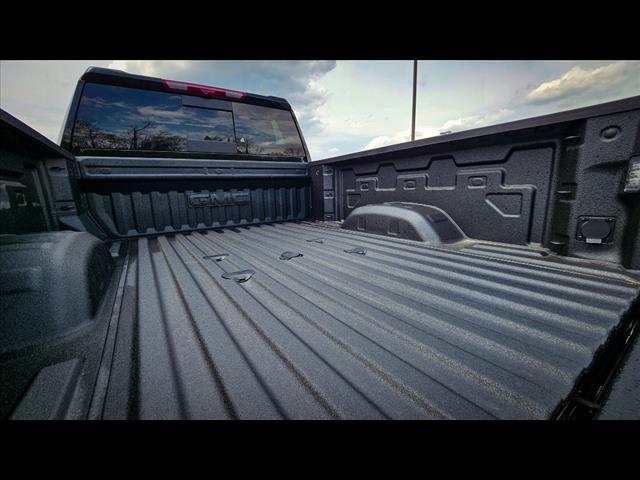 2025 GMC Sierra 2500HD AT4