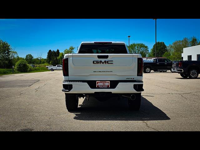 2025 GMC Sierra 2500HD AT4